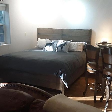 Winterfell Inn - No Xtra Fees, Dogs Ok, King & Queen Suites أرنولد المظهر الخارجي الصورة